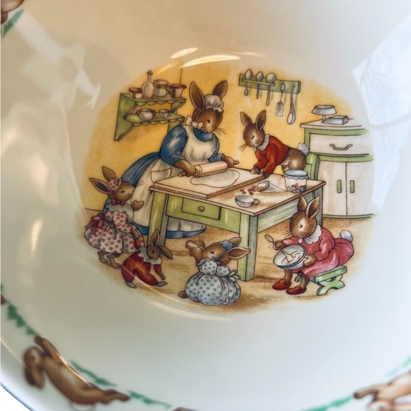 Vintage 1936 Royal Doulton “Bunnykins” English Fine Bone China Tableware Set - Picture 5 of 8